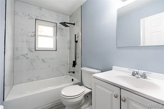 $329,000 | 210 San Jose Court, O'Fallon, MO 63366