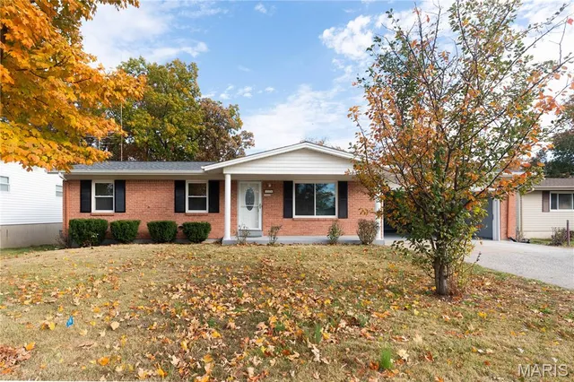 $329,000 | 210 San Jose Court, O'Fallon, MO 63366