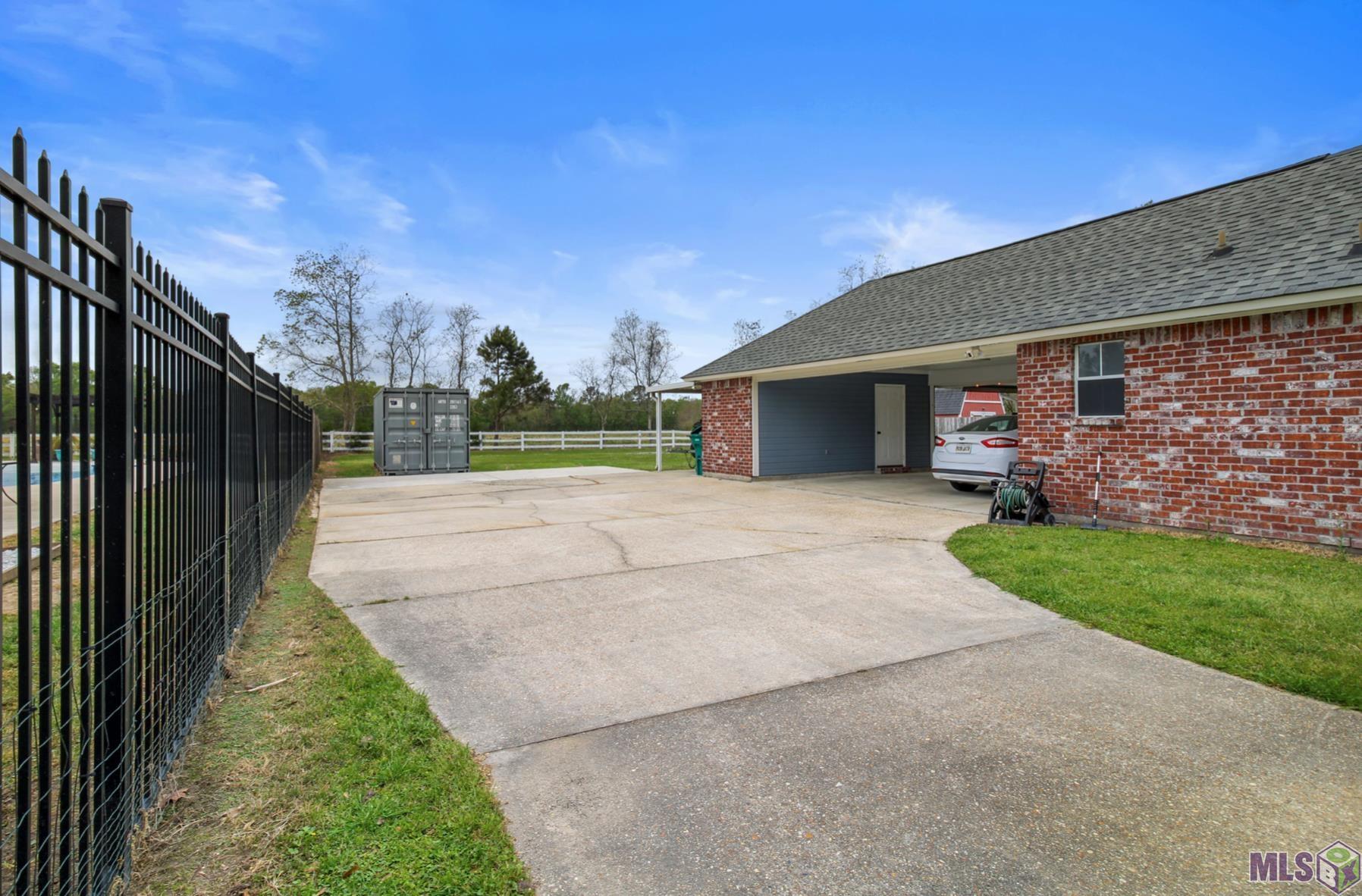 30779 Dunn Road Denham Springs, LA 70726 - Photo 4 of 22 Gallery Image 4