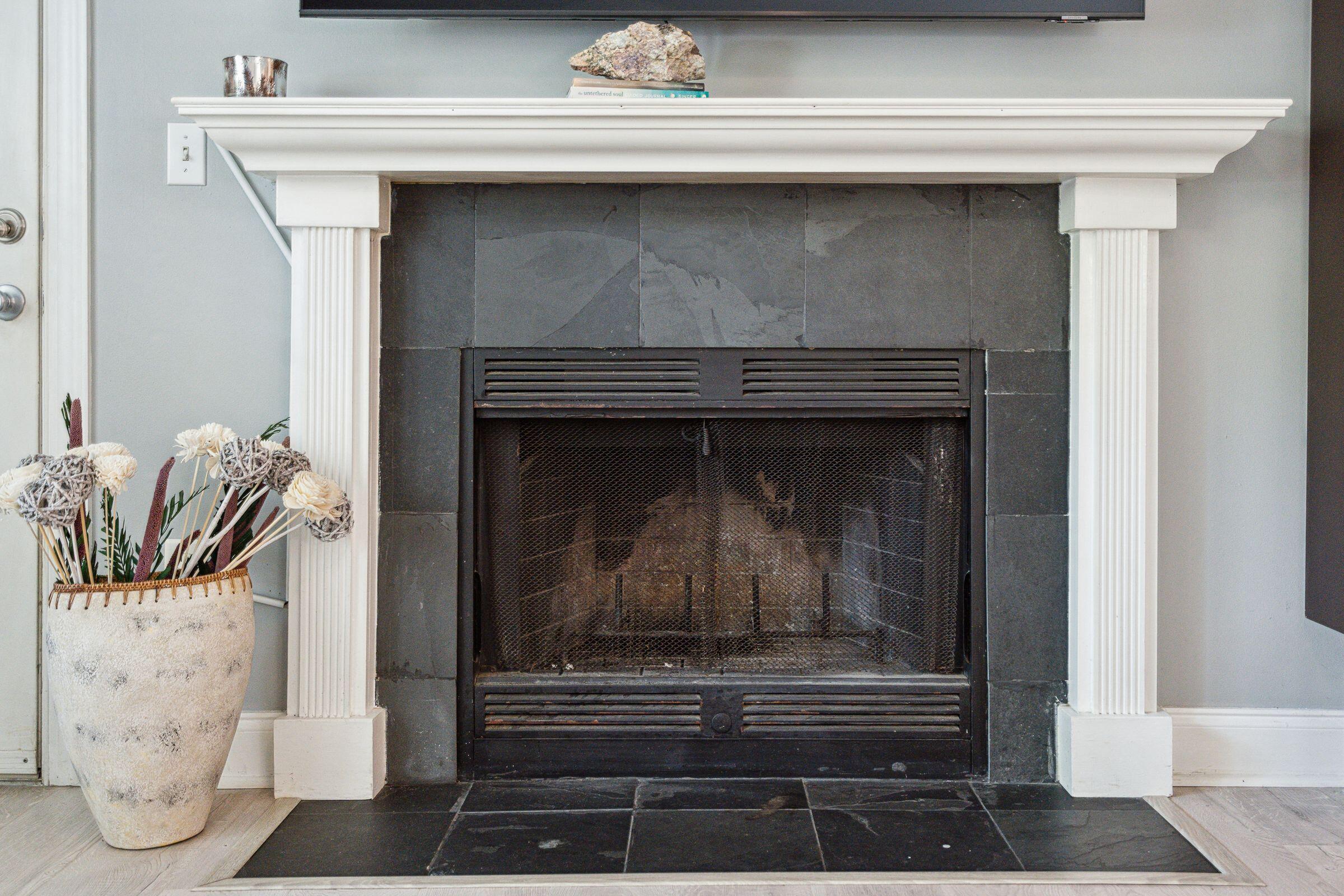 2011 North Highway 17, Unit 2300A Mount Pleasant, SC 29466 - Photo 7 of 31 2011NHighway17Unit2300A-KeenEyeMarketing