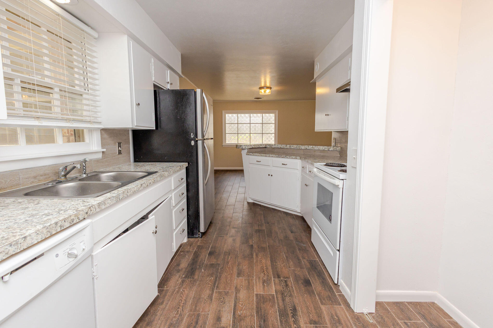 4422 28th Street Lubbock, TX 79410 - Photo 8 of 50 442228th-8