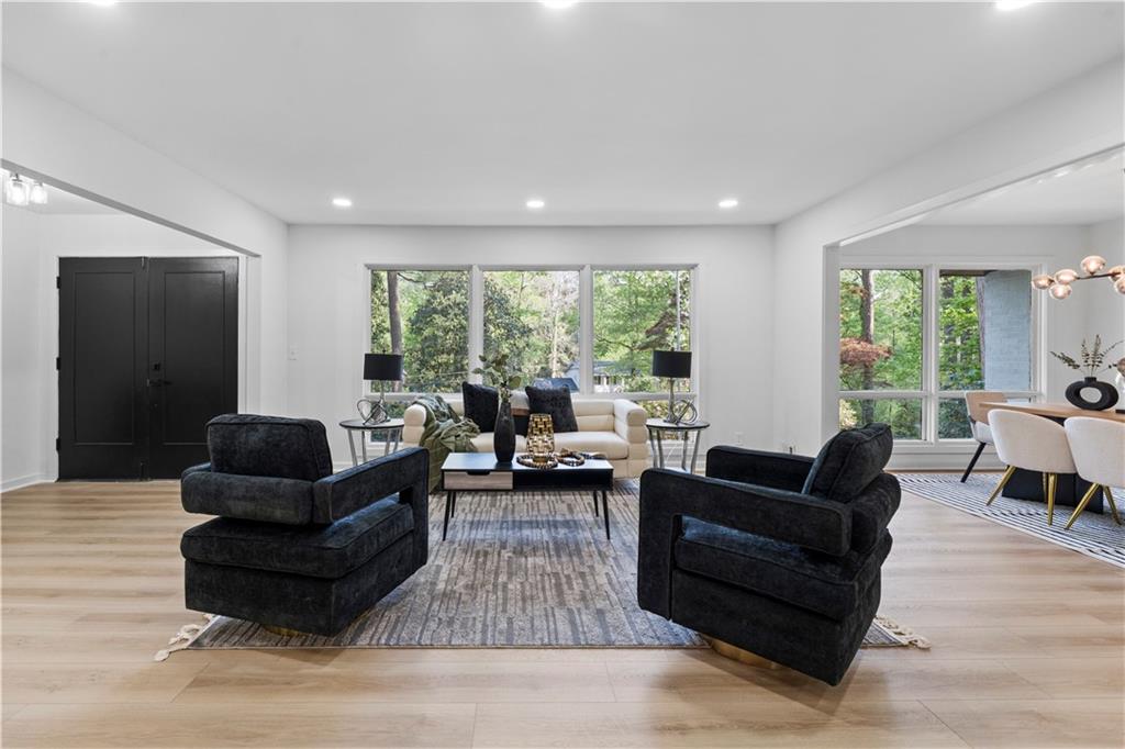 5253 Oxbow Road Stone Mountain, GA 30087 - Photo 15 of 103