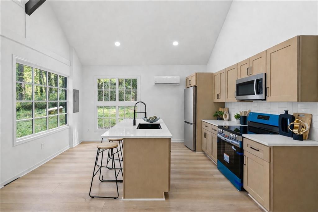 5253 Oxbow Road Stone Mountain, GA 30087 - Photo 7 of 103