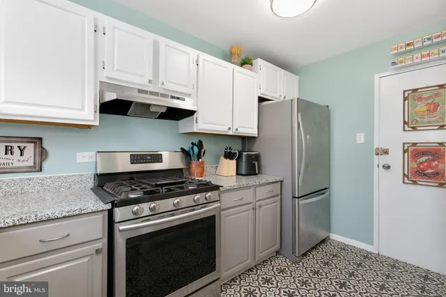 $350,000 | 10607 Montrose Avenue, Unit M202, Bethesda, MD 20814