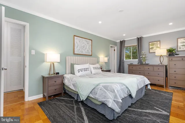 $350,000 | 10607 Montrose Avenue, Unit M202, Bethesda, MD 20814