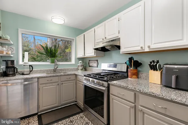 $350,000 | 10607 Montrose Avenue, Unit M202, Bethesda, MD 20814