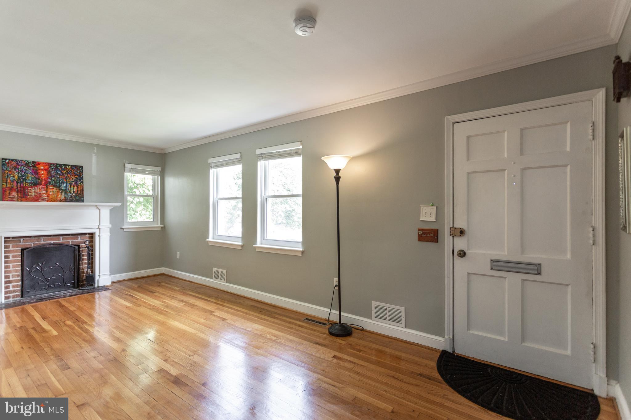 311 Marvin Road Silver Spring, MD 20901 - Photo 7 of 37