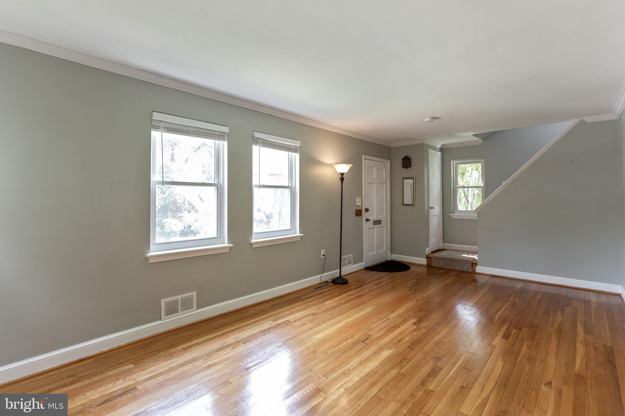 311 Marvin Road Silver Spring, MD 20901 - Photo 8 of 37