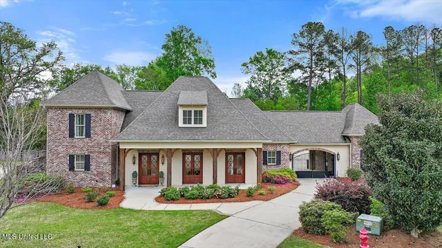 $975,500 | 204 St Charlotte Cove, Madison, MS 39110