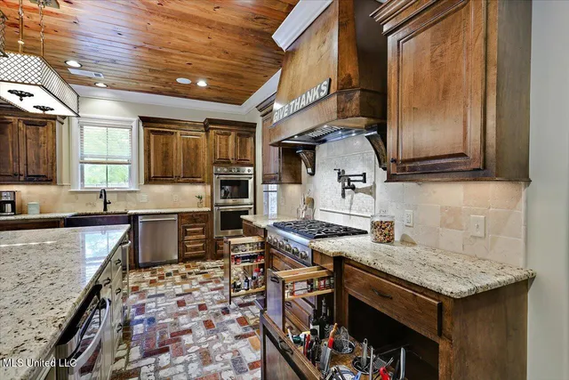 $975,500 | 204 St Charlotte Cove, Madison, MS 39110