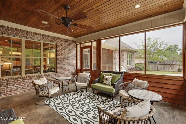 $975,500 | 204 St Charlotte Cove, Madison, MS 39110