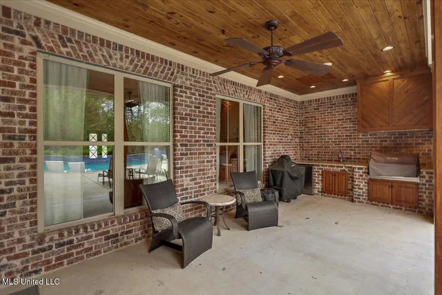 $975,500 | 204 St Charlotte Cove, Madison, MS 39110