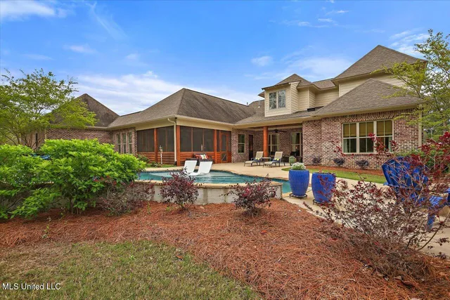 $975,500 | 204 St Charlotte Cove, Madison, MS 39110