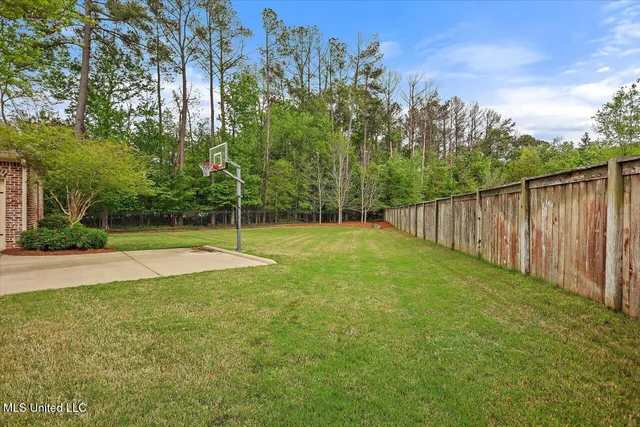 $975,500 | 204 St Charlotte Cove, Madison, MS 39110