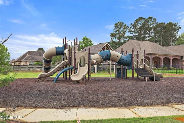 $975,500 | 204 St Charlotte Cove, Madison, MS 39110