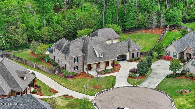 $975,500 | 204 St Charlotte Cove, Madison, MS 39110