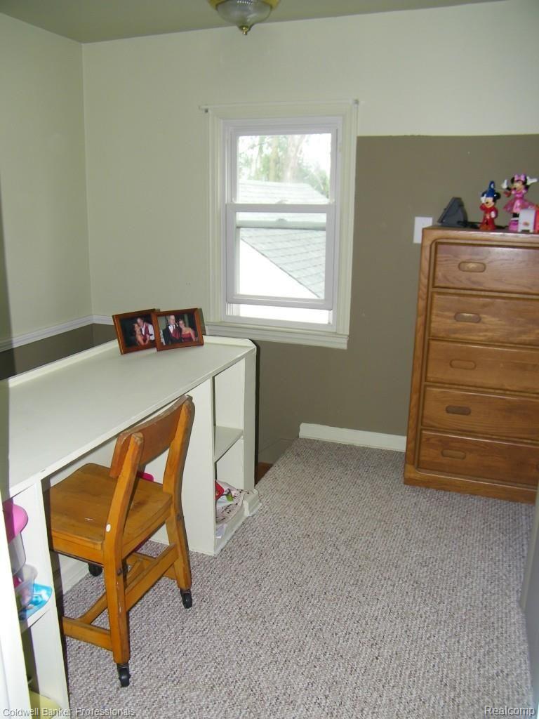 366 Davis Lake Road Lapeer, MI 48446 - Photo 26 of 31 100_5505.jpg