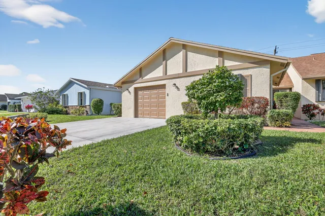 $360,000 | 870 Northwest 32nd Avenue, Delray Beach, FL 33445