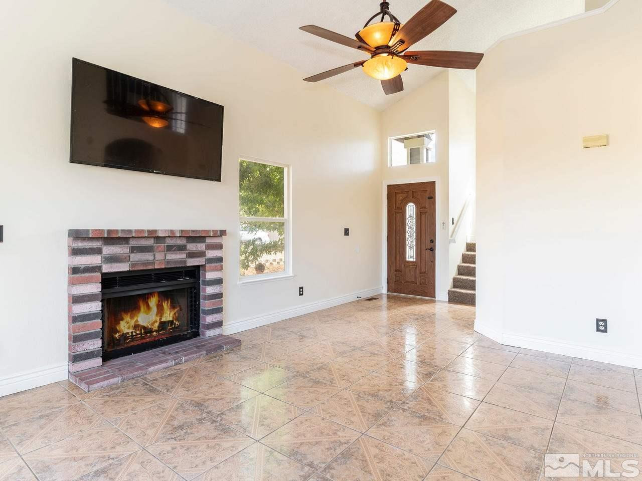 3473 Ridgecrest Drive Reno, NV 89512 - Photo 3 of 16 Photo 3