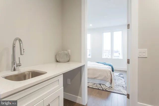 $3,100 | 542 Pierce Street, Philadelphia, PA 19148