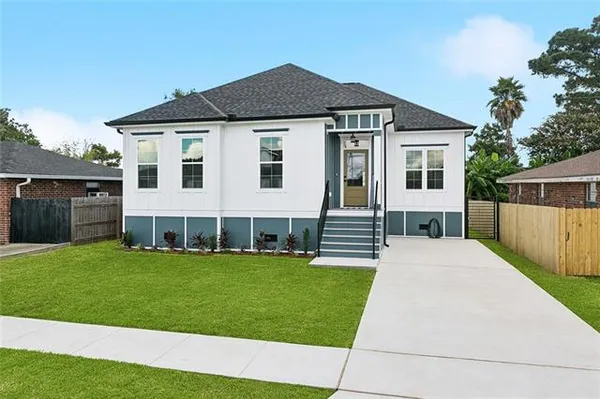 $394,999 | 3632 West Louisiana State Drive, Kenner, LA 70065