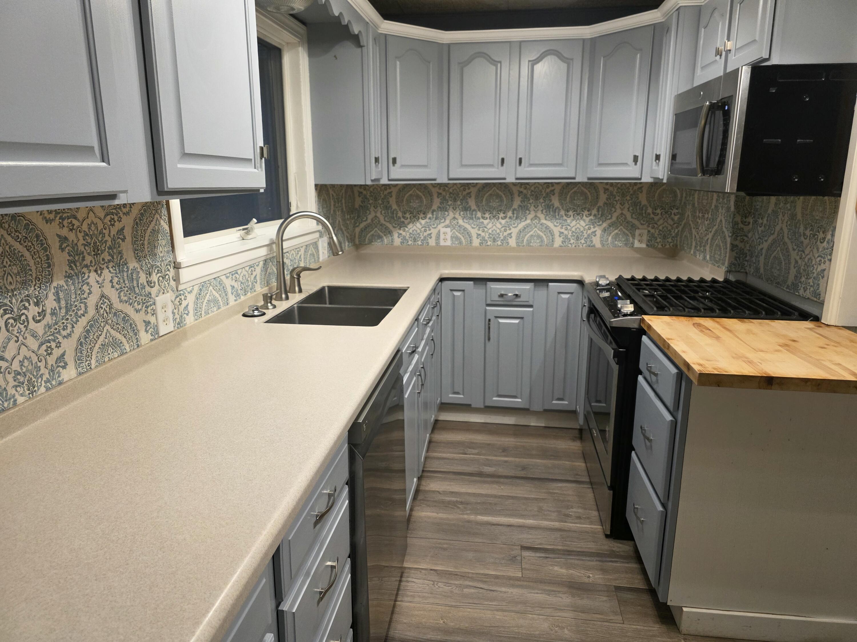 673 South Wolf Lake Road Muskegon, MI 49442 - Photo 25 of 46 8681
