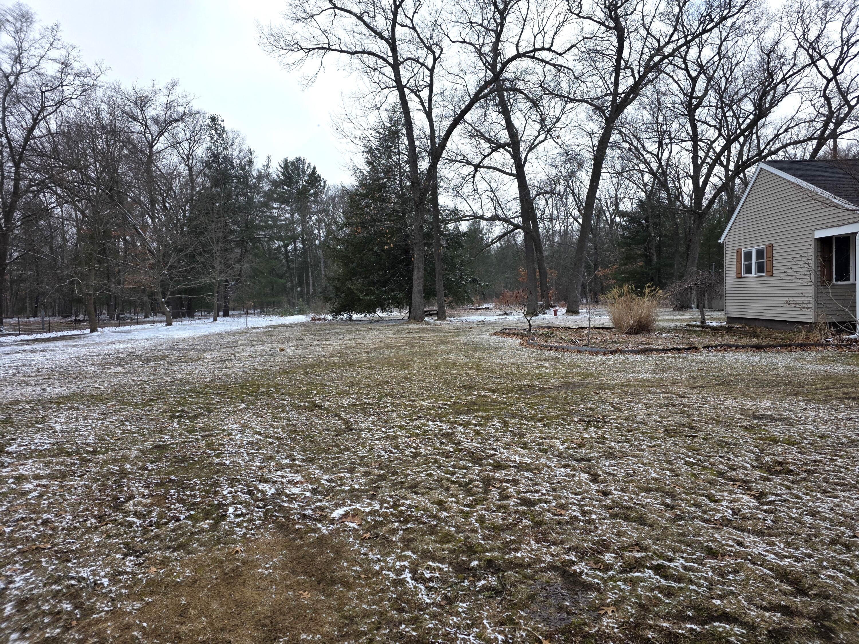 673 South Wolf Lake Road Muskegon, MI 49442 - Photo 7 of 46 20260316_161636