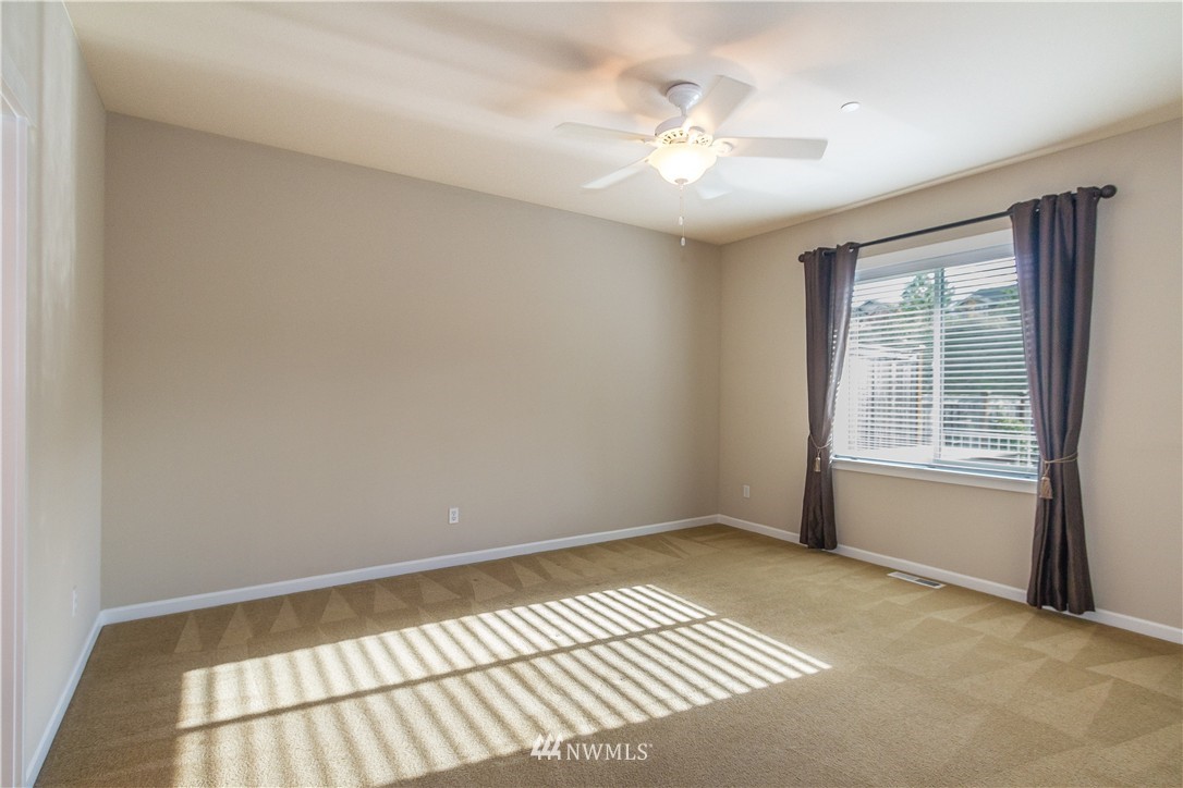 3087 Ridge View Place DuPont, WA 98327 - Photo 9 of 18 Gallery Image 9