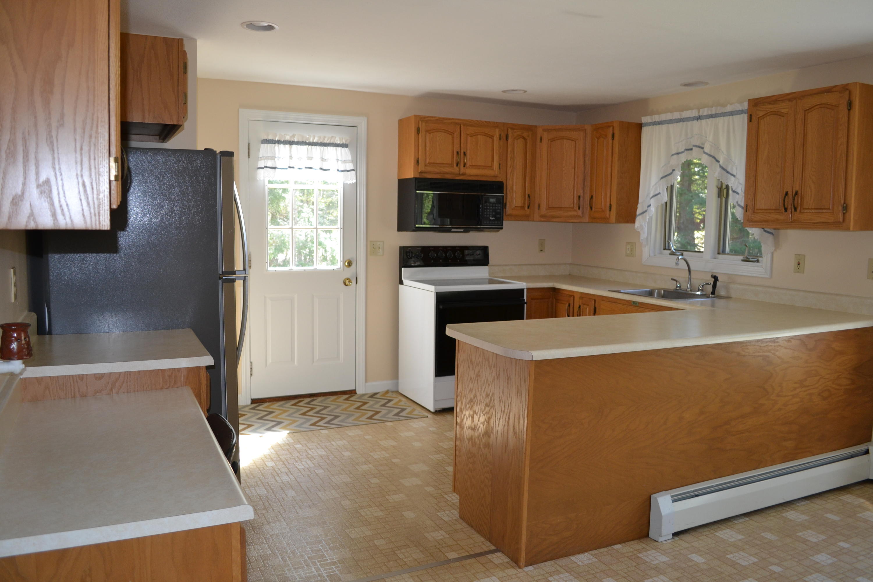 131 Lord Road Buxton, ME 04093 - Photo 8 of 26 Fully appliances kitchen