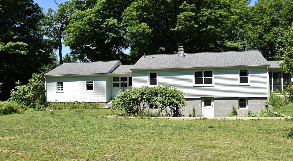 11 Fabyan Road Dudley, MA 01571 - Photo 3 of 40 Gallery Image 3