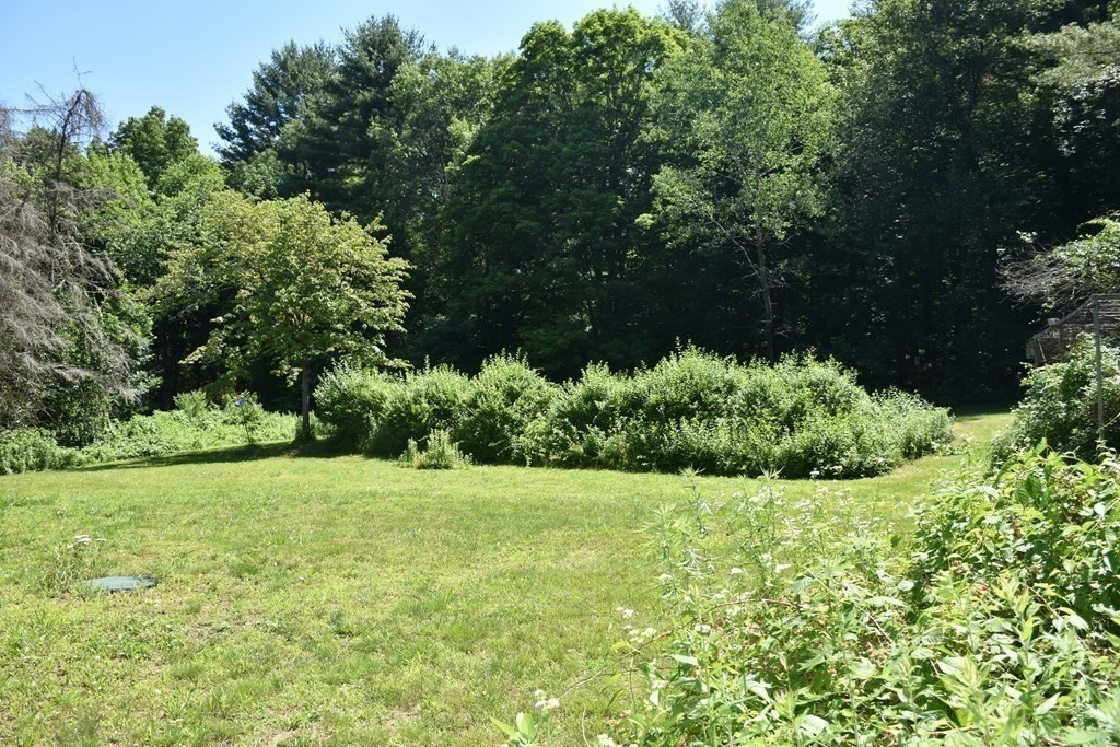 11 Fabyan Road Dudley, MA 01571 - Photo 4 of 40 Gallery Image 4