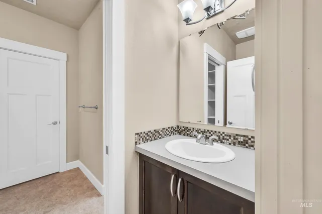 $605,000 | 3853 North Garden Center Way, Boise, ID 83703