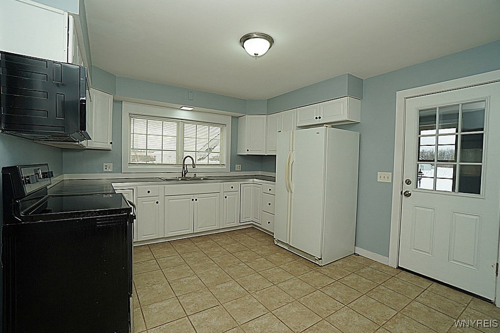 6182 Royalton Center Road Royalton, NY 14001 - Photo 14 of 33