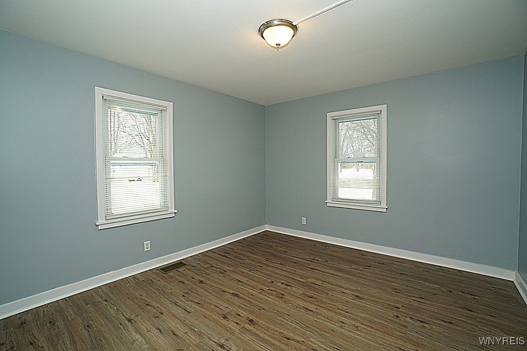 6182 Royalton Center Road Royalton, NY 14001 - Photo 10 of 33