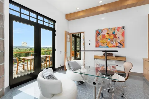 $6,350,000 | 82 Nonquit Lane, Tiverton, RI 02878