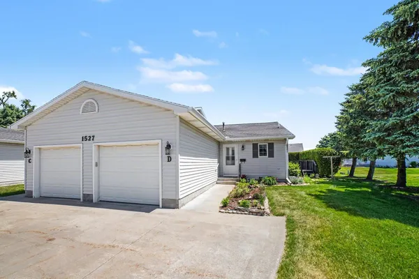 $225,000 | 1527 East Gaylord Street, Mount Pleasant, MI 48858