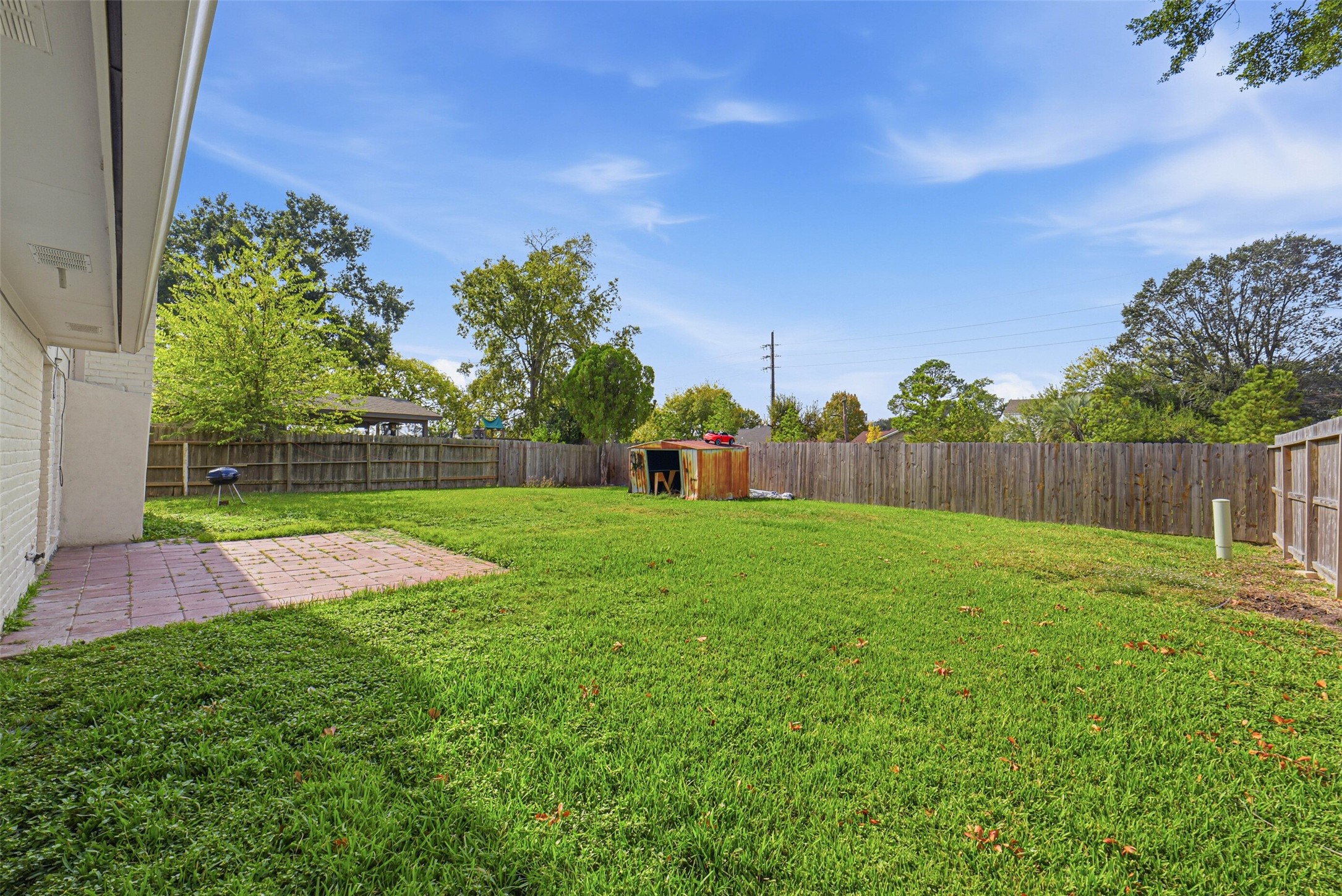 2406 Joel Wheaton Road Houston, TX 77077 - Photo 33 of 36 a view of yard and entertaining space