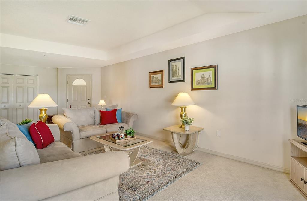 381 Bobby Jones Road, Unit 381 Sarasota, FL 34232 - Photo 9 of 32 Gallery Image 9