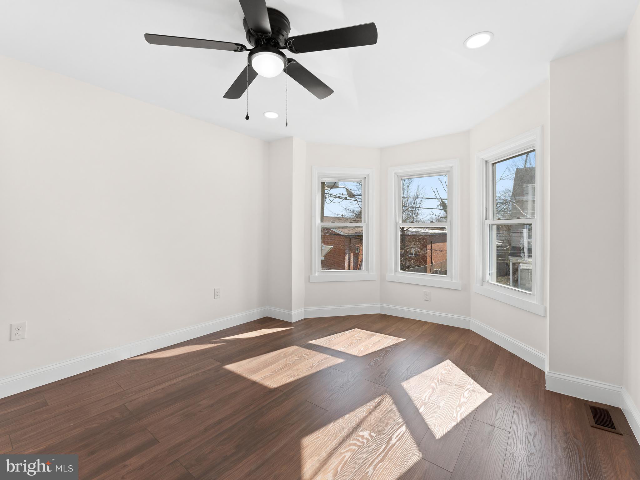 128 West Ingham Avenue Trenton, NJ 08618 - Photo 20 of 30