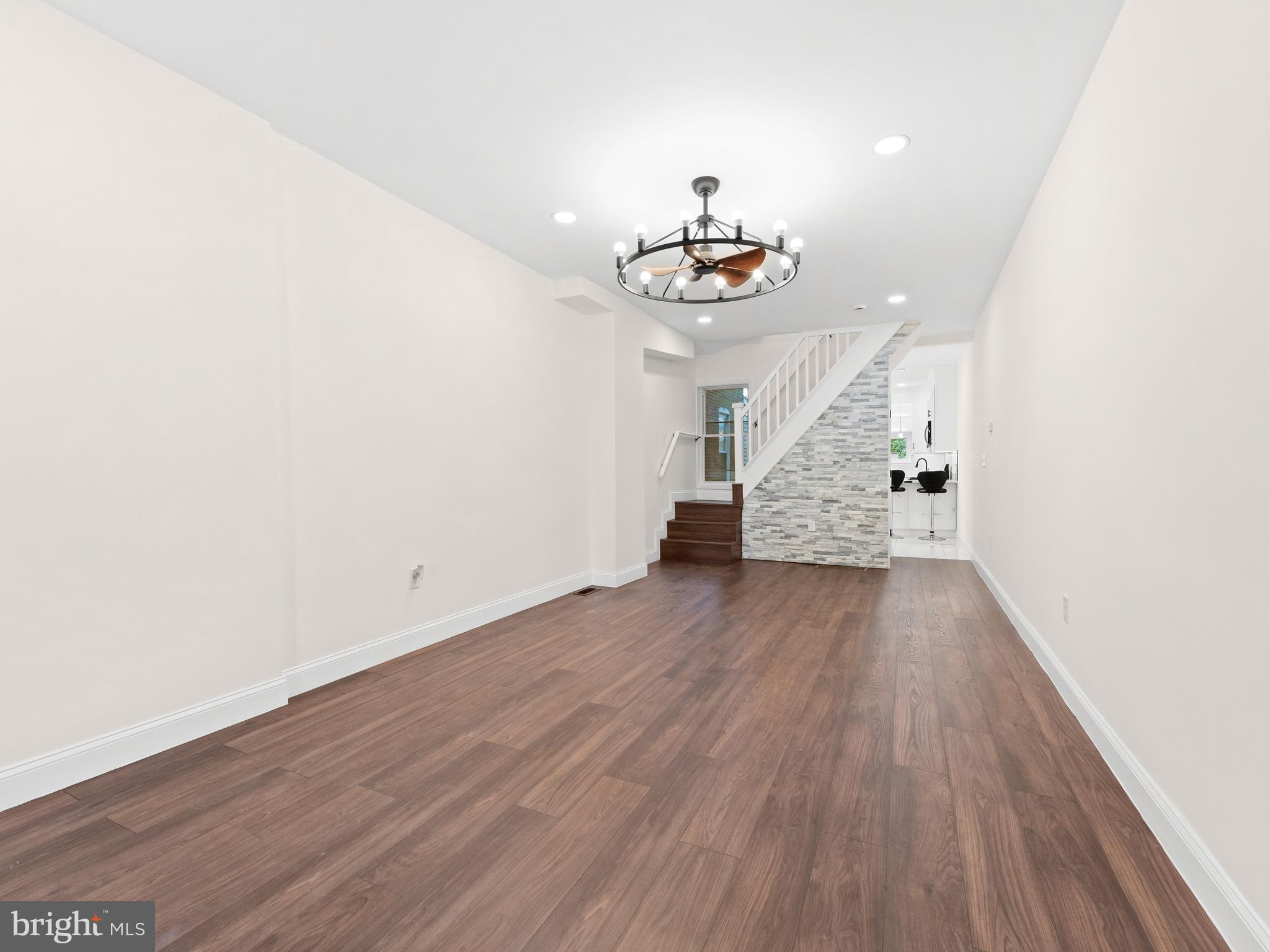 128 West Ingham Avenue Trenton, NJ 08618 - Photo 3 of 30
