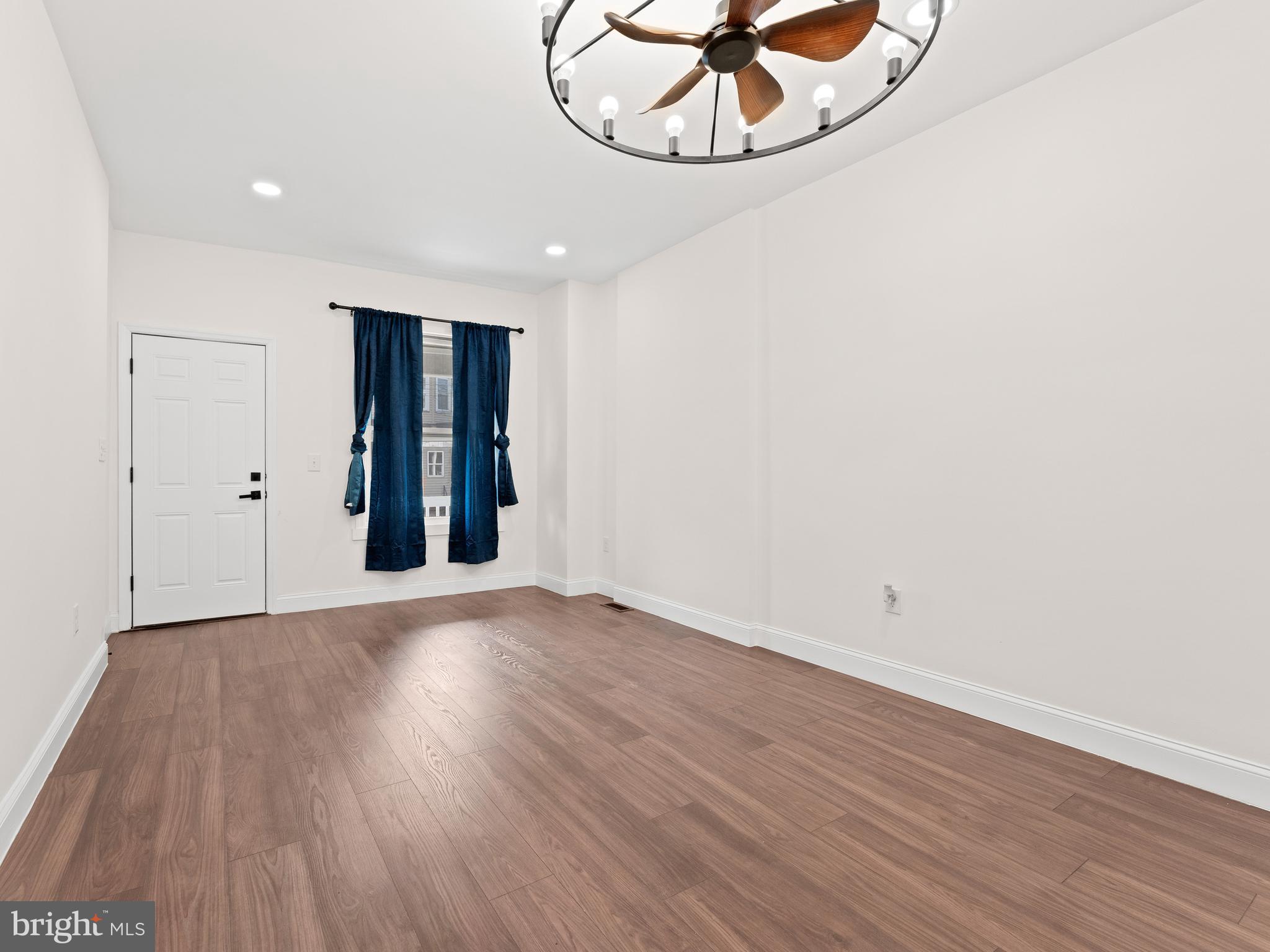 128 West Ingham Avenue Trenton, NJ 08618 - Photo 5 of 30