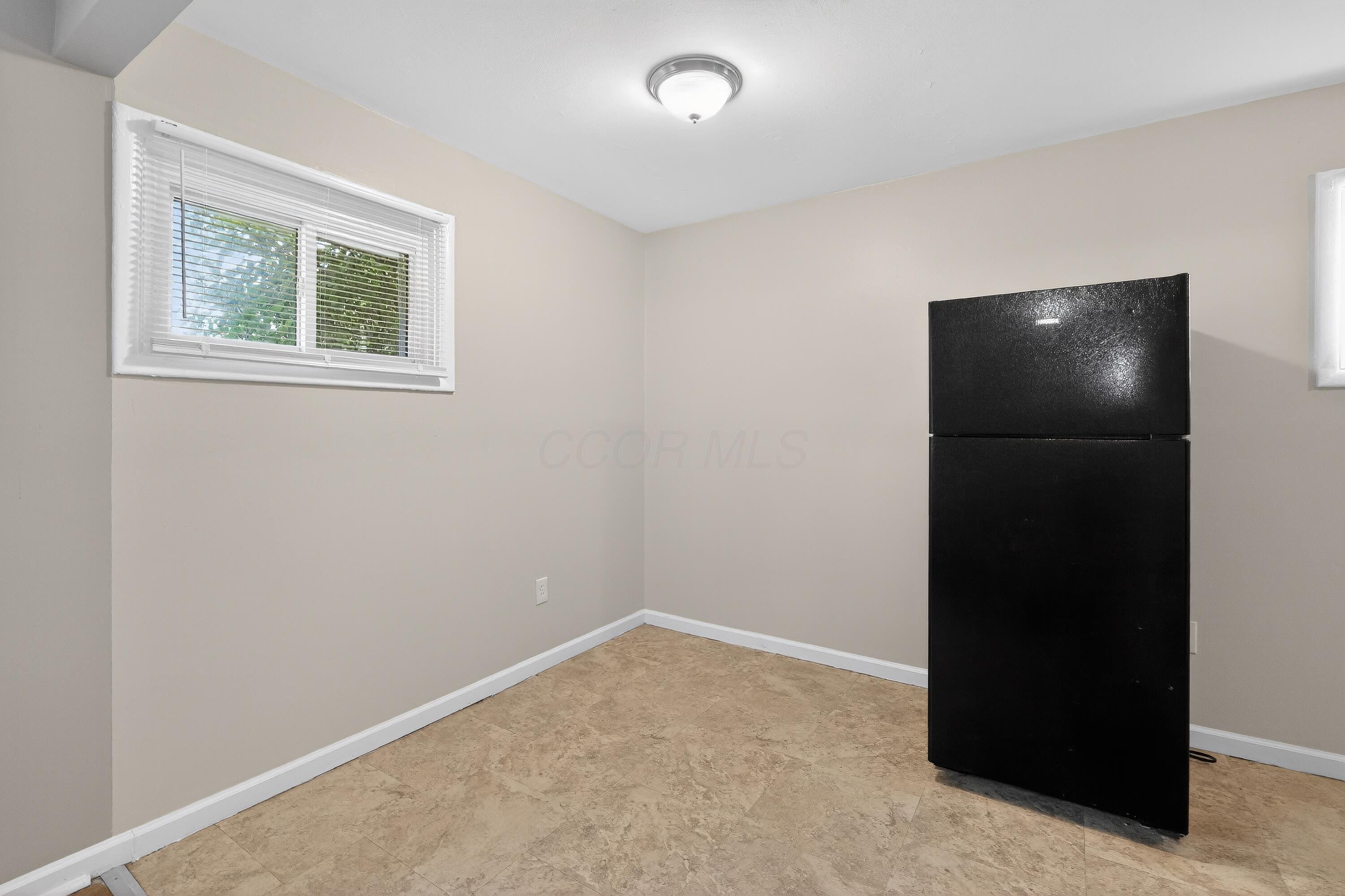 1572 Northridge Road Columbus, OH 43224 - Photo 13 of 32