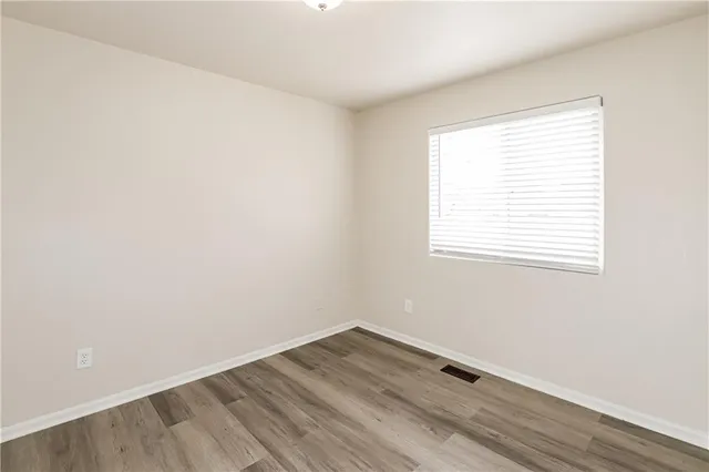 $2,235 | 11433 North Tennessee Avenue, Kansas City, MO 64157