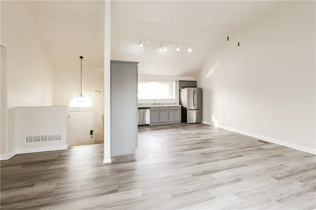 $2,235 | 11433 North Tennessee Avenue, Kansas City, MO 64157