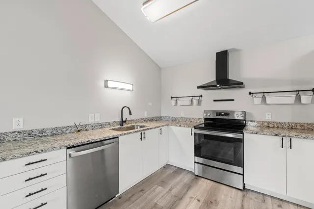 $295,000 | 45 New York Street, Unit 8, Dover, NH 03820