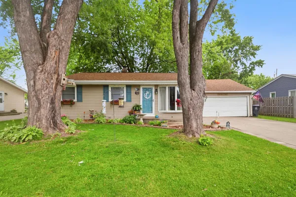 $235,000 | 372 Mark Court, Neenah, WI 54956
