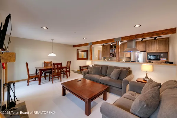 $919,000 | 4450 Berry Drive, Unit 39 12, Wilson, WY 83014