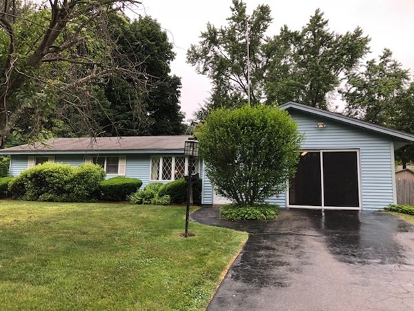 11 Maureen Road Framingham, MA 01701 - Photo 1 of 29 Gallery Image 1