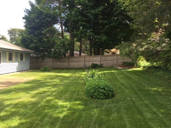 11 Maureen Road Framingham, MA 01701 - Photo 24 of 29 Gallery Image 24