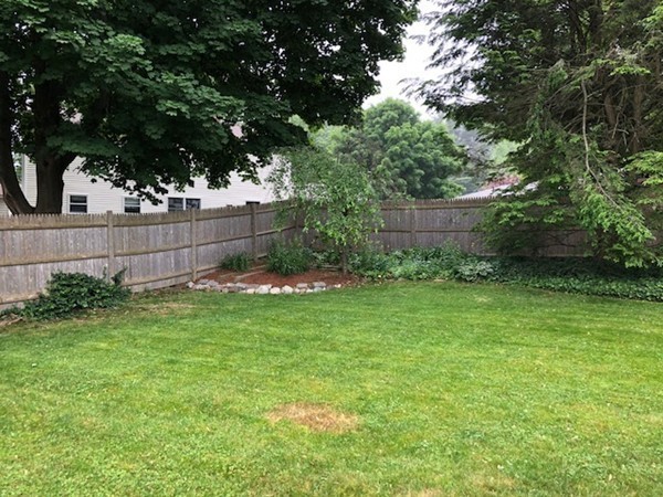 11 Maureen Road Framingham, MA 01701 - Photo 27 of 29 Gallery Image 27